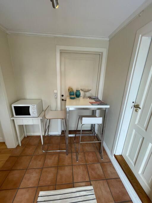 Apartament With Access To Garden, Central, Quiet And With Free Parking Fredrikstad Exterior foto